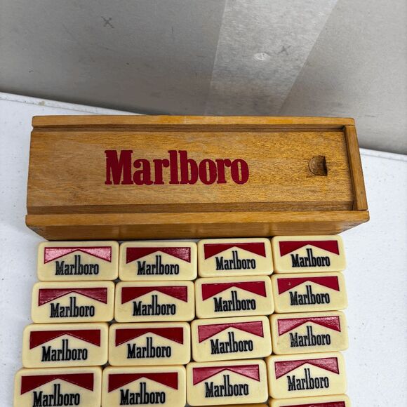 Vintage Marlboro Dominos In Wood Box Set Tobacco Tobacciana Advertising - Picture 9 of 9